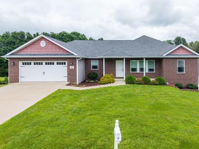 House for sale in Harrisburg, Missouri