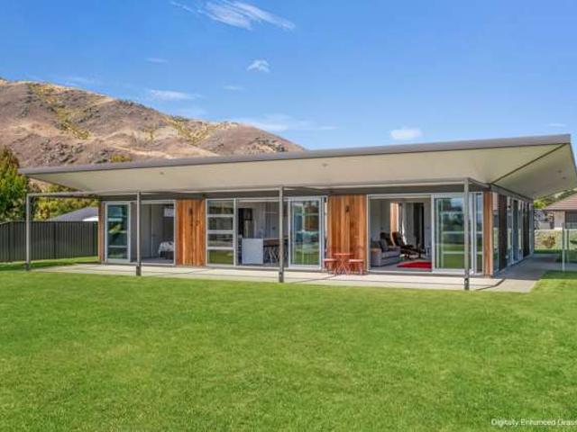 House for sale in Otakou
