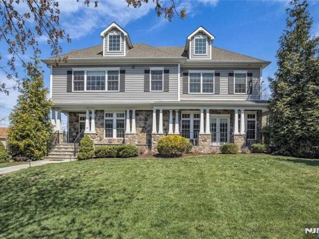 House for sale in Cedar Grove, New Jersey