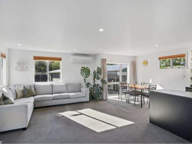 House for rent in Chaslands, Canterbury