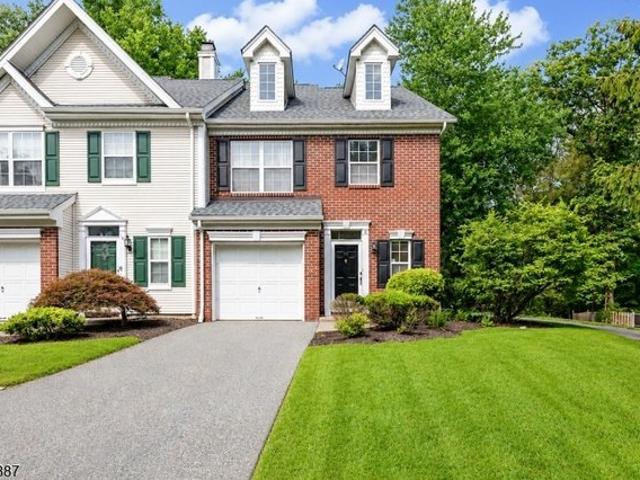 Townhouse for sale in Montville, New Jersey