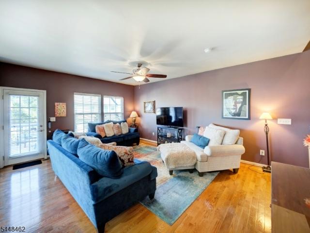 Townhouse for sale in Washington, New Jersey