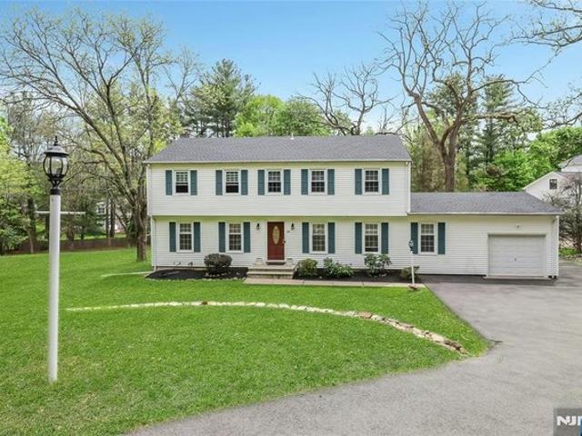 House for sale in Woodcliff Lake, New Jersey
