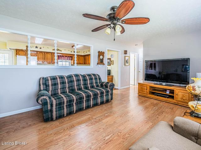 House for sale in Brownsville, Kentucky