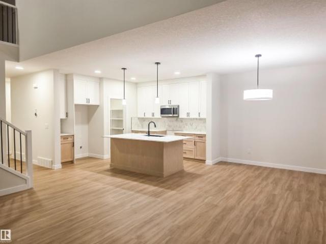 House for sale in Fort Saskatchewan, Alberta