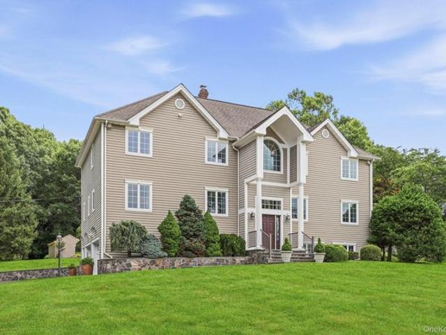 House for sale in Mahopac, Town of Carmel