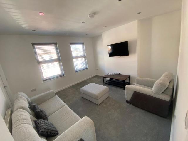 Room for rent in Elmfield, Leicestershire
