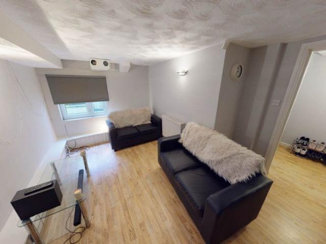 Apartment for rent in Headingley Hill, Headingley