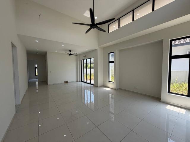 Bungalow for sale in Krubong, Malaka