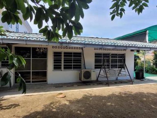 Bungalow for sale in Petaling Jaya, Petaling