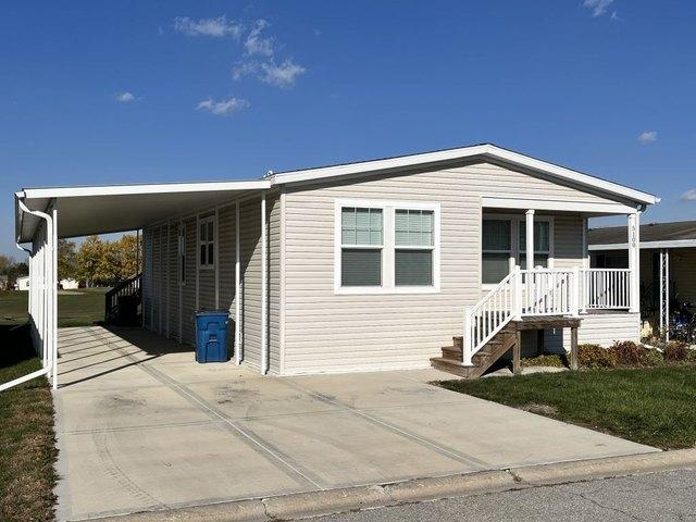House for sale in Monee, Illinois