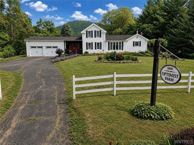 House for sale in Hinsdale, New York