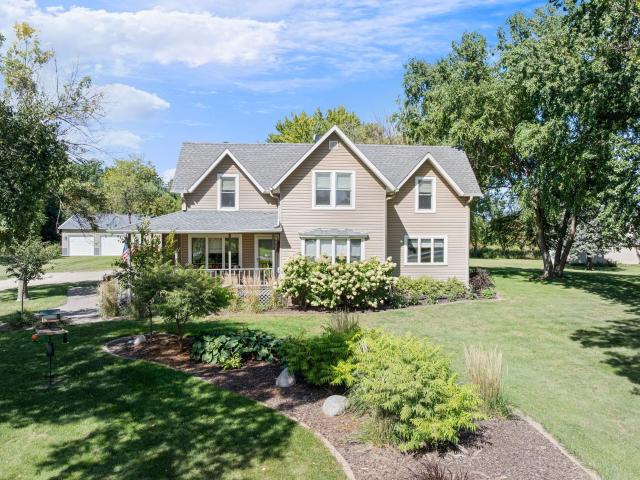 House for sale in Blooming Prairie Township, Steele County