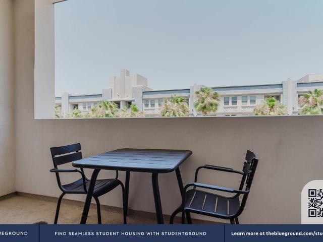 Apartment for rent in Canoga Park, California