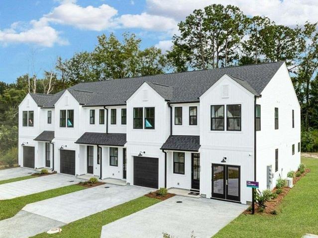 Townhouse for sale in Summerville, South Carolina