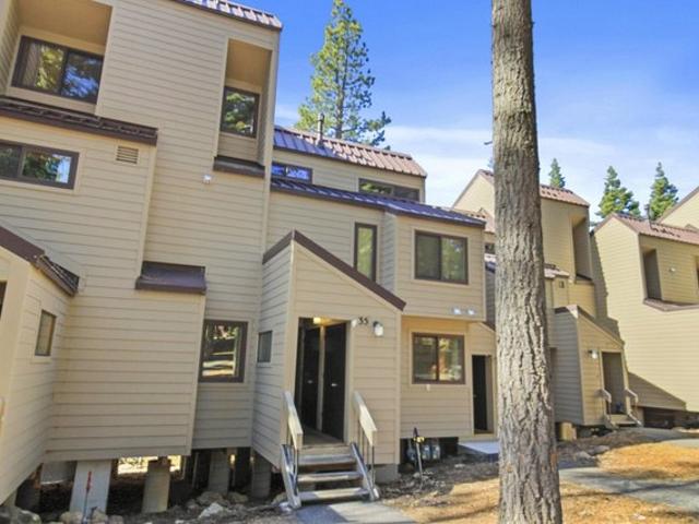 Condo for sale in Carnelian Bay, Placer County