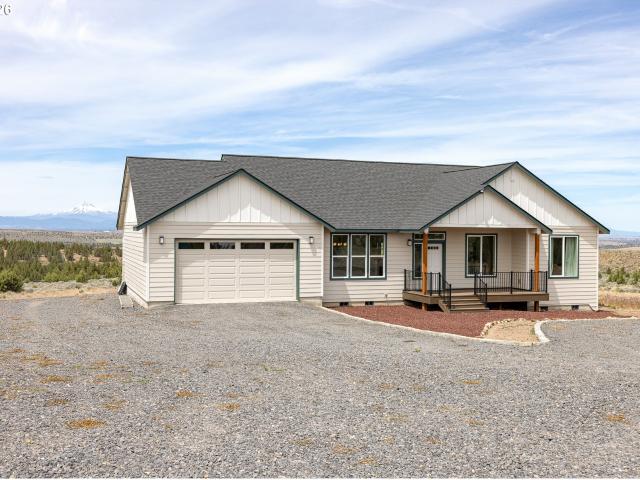 House for sale in Oregonia