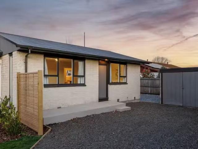 House for sale in Edgeware, Canterbury