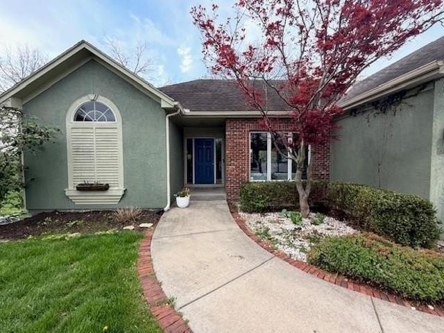 House for sale in Riverside, Missouri