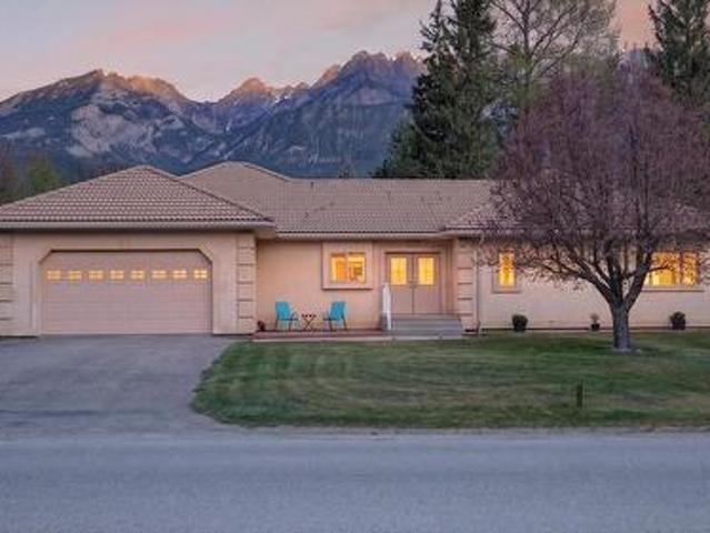 House for sale in Fairmont Hot Springs, British Columbia