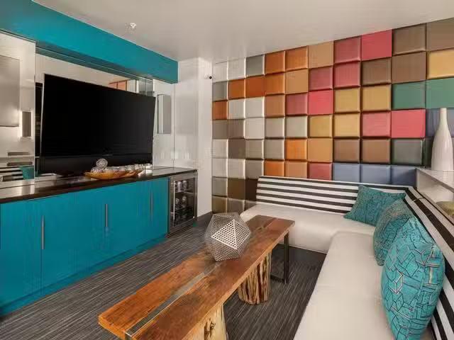 Condo for rent in Kirkland