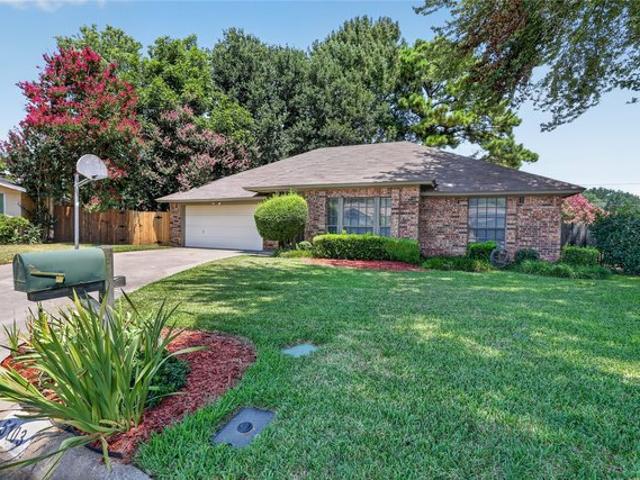 House for sale in Arlington, Texas