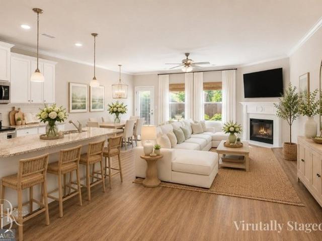 Townhouse for sale in Oakwood, Georgia