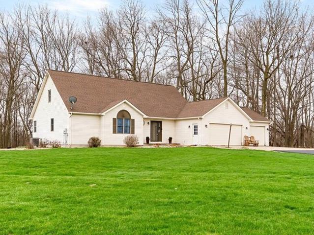 House for sale in Claypool, Indiana