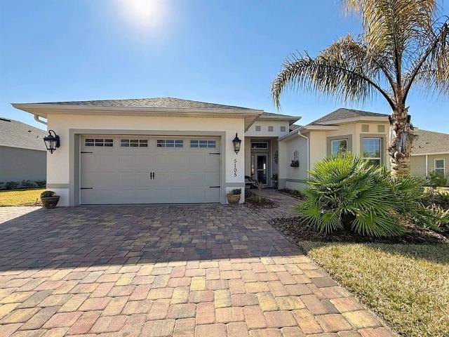 House for sale in Oxford, Florida