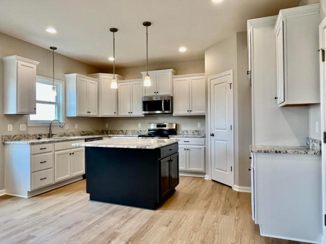 House for sale in Hunter's Ridge, Burlington