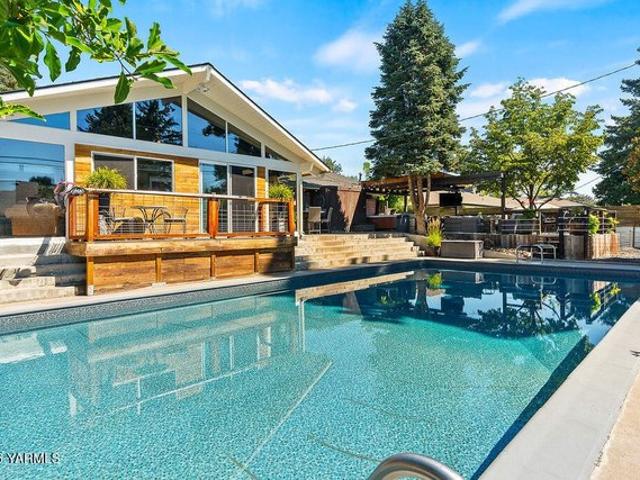 House for sale in Yakima, Washington