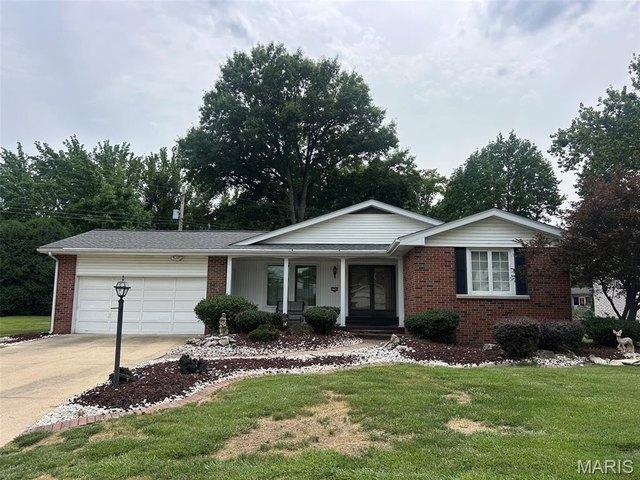 House for sale in Godfrey, Illinois