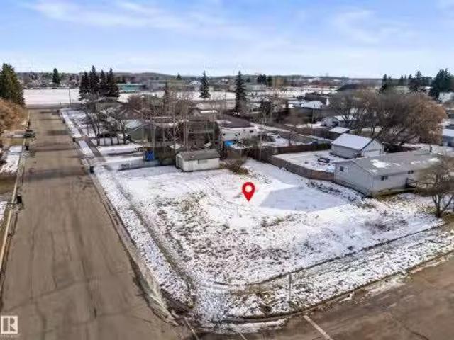 House for sale in Cherry Grove, Alberta