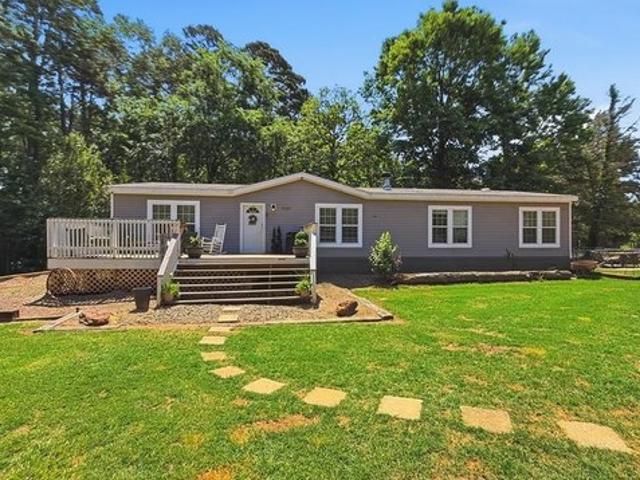 House for sale in Maud, Texas