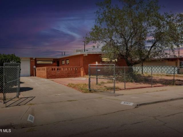 House for sale in Milagro Hills, El Paso