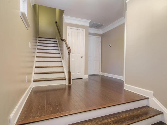 Townhouse for sale in Brentwood