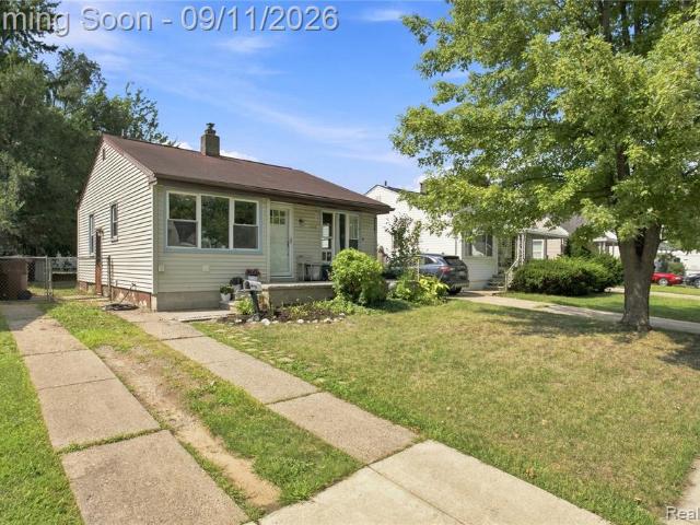 House for sale in Avondale, Wayne