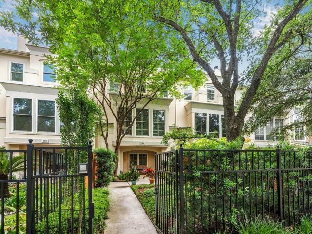 Townhouse for sale in Houston