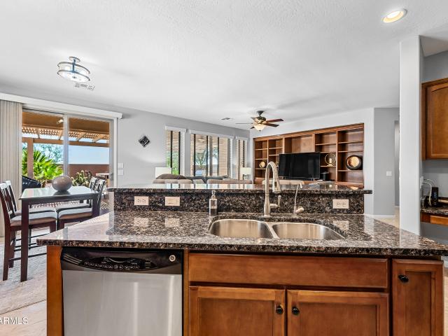 House for sale in Eloy, Pinal County