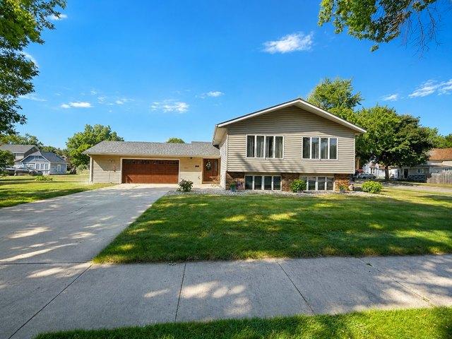 House for sale in Windom, Minnesota
