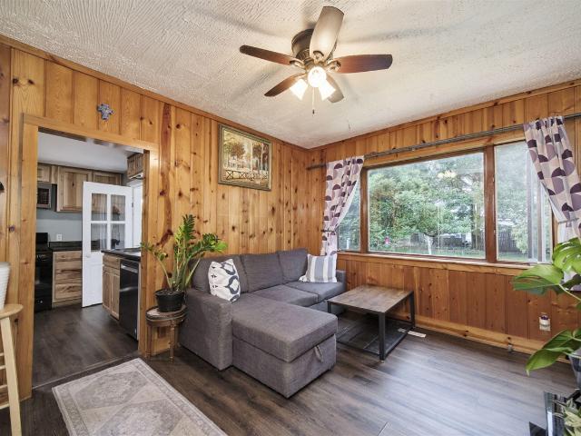 House for sale in Manistee, Manistee County