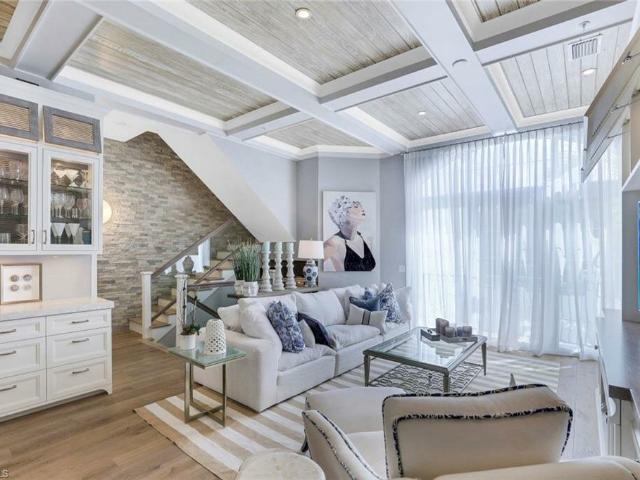 Townhouse for rent in Naples