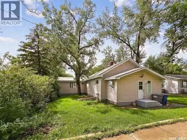 House for sale in Chaplin, Saskatchewan