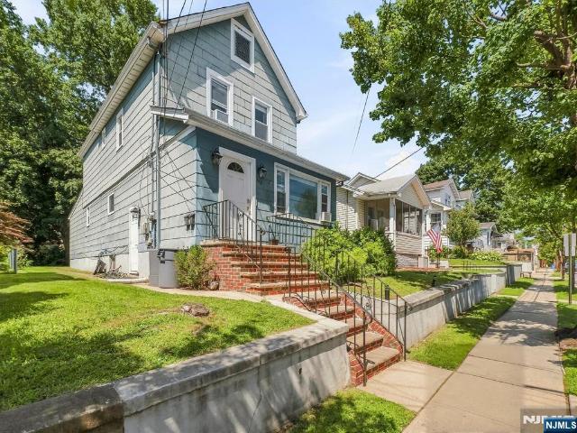House for sale in Carlstadt, New Jersey