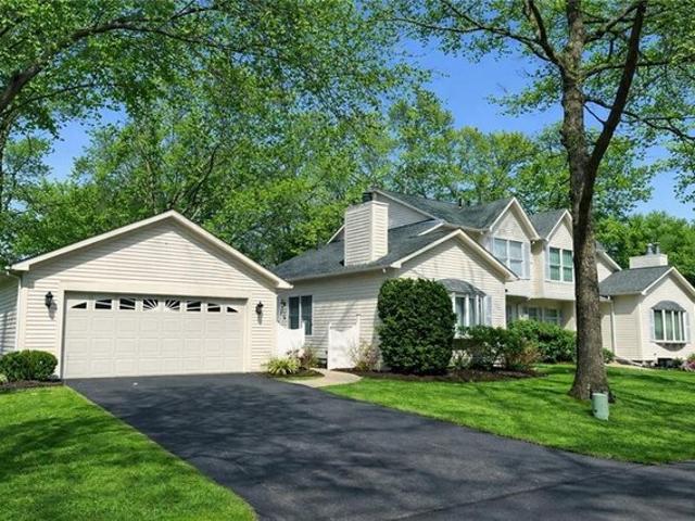 Townhouse for sale in North Kingstown, Rhode Island