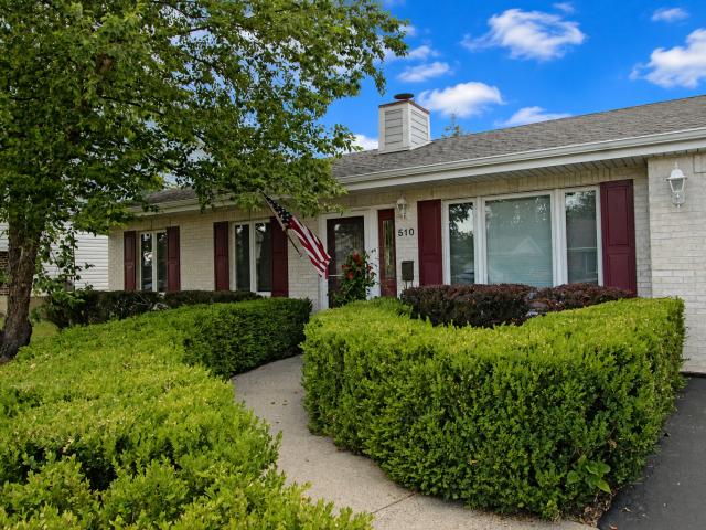 House for sale in Lake Zurich Highlands, Lake Zurich