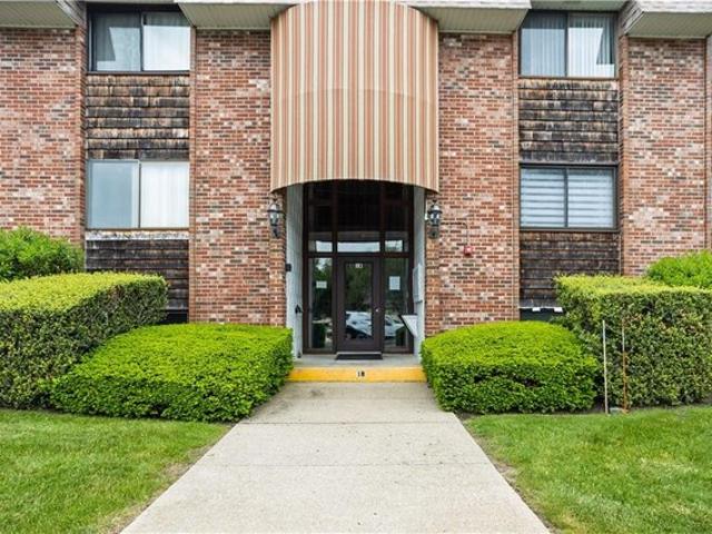 Condo for sale in Warren, Rhode Island