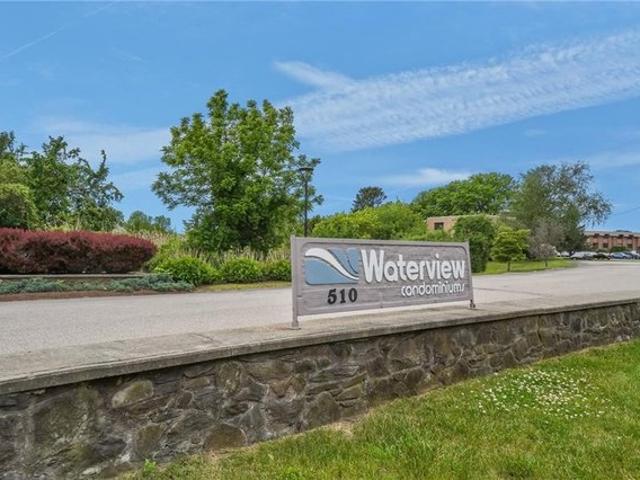 Condo for sale in Warren, Rhode Island