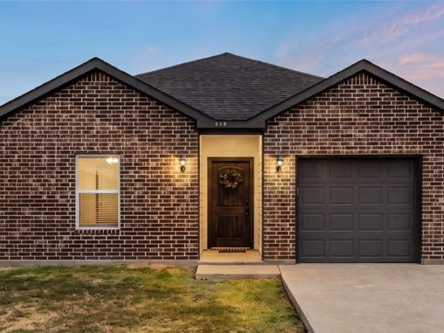 House for sale in Itasca, Texas