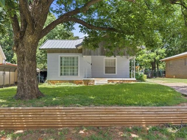 House for sale in Waurika, Oklahoma